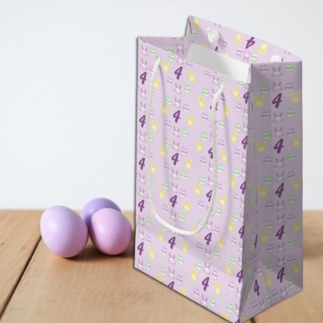 Lavendel påsk 4-års födelsedag (Skapare uppladdad)