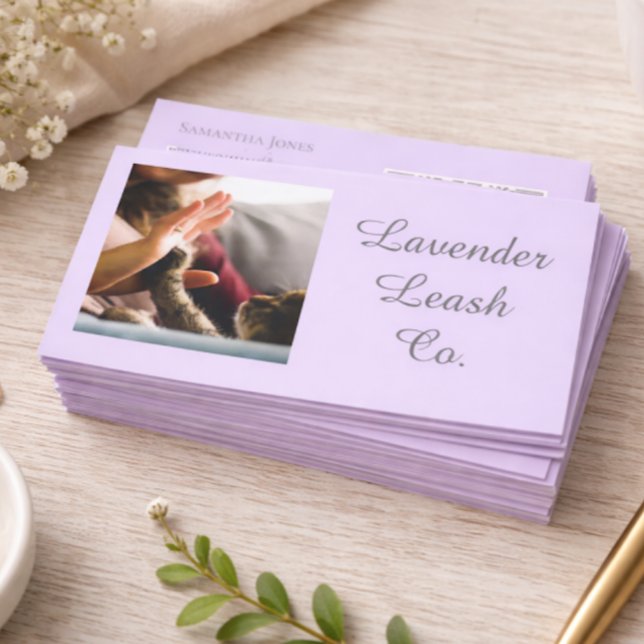 Lavendel Script Affärskort QR-kod Tjänstmeny Visitkort (Skapare uppladdad)