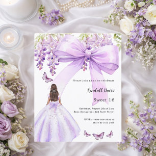 Lavendelbandsblommig klännad Sweet 16-inbjudan