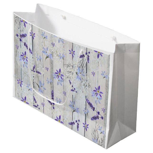 Lavendelblommor och Stems på vitträ (Framsidan Vinklad)