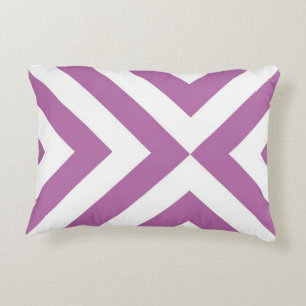 Lavender and White Chevrons Prydnadskudde