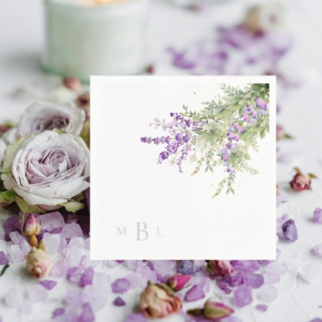 Lavender Blommigt Monogram Bröllop Cocktail Pappersservett (Skapare uppladdad)