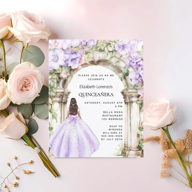 Lavender blommigts dress arch Quinceanera-inbjudan (Skapare uppladdad)