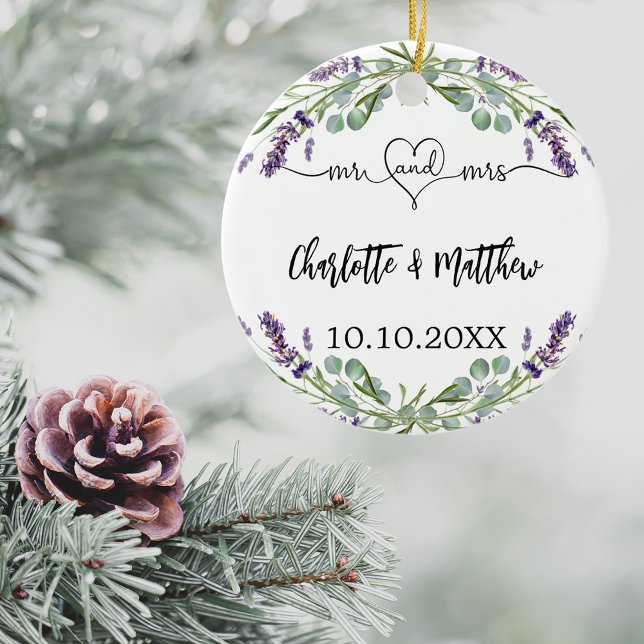 Lavender blommor namn M. M. nyligen weds Julgransprydnad Keramik (Skapare uppladdad)