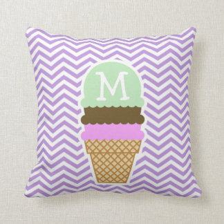 Lavender Chevron Rand; Ice Cream Cone Kudde