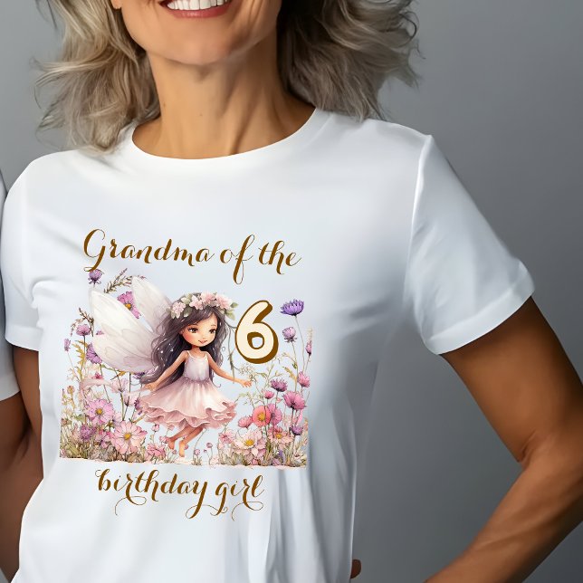 Lavender Fairy wildblomster Grandma of born Girl T Shirt (Skapare uppladdad)