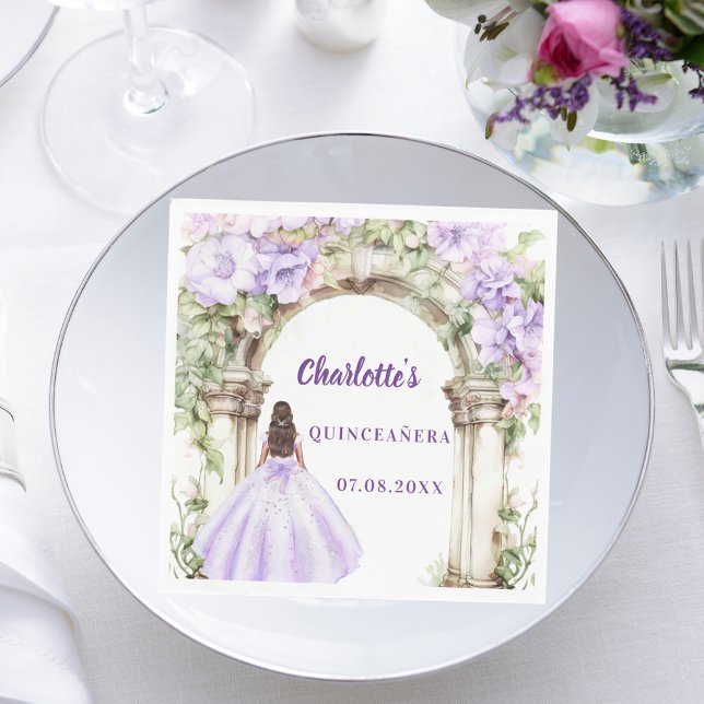 Lavender florals arch dress Quinceanera luncheon Pappersservett (Skapare uppladdad)