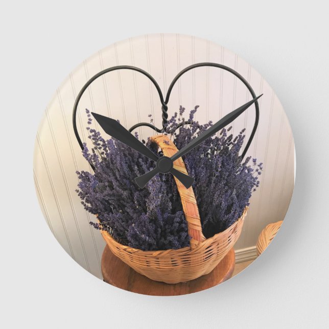 Lavender i Basket Rund Klocka (Framsida)
