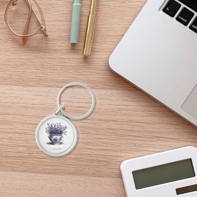 Lavender i Delft Blue, anpassade Rund Silverfärgad Nyckelring (Skapare uppladdad)