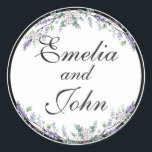 Lavender Ivory Ro och Eucalyptus Runt Klistermärke<br><div class="desc">En elegant- och vintage som innehåller elfenbensfärgat ro,  eukalyptus och lavender som är målade i romantiska vattenfärger.</div>