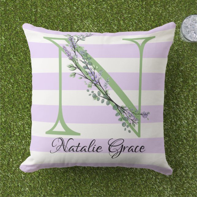 Lavender light lila white strimmor monogram kudde (Gräs)