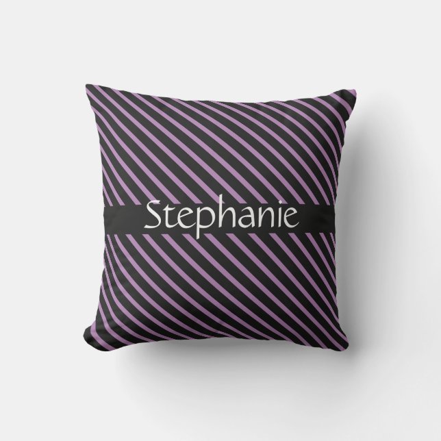 Lavender Lila Black White Custom Name Rand Kudde (Framsida)