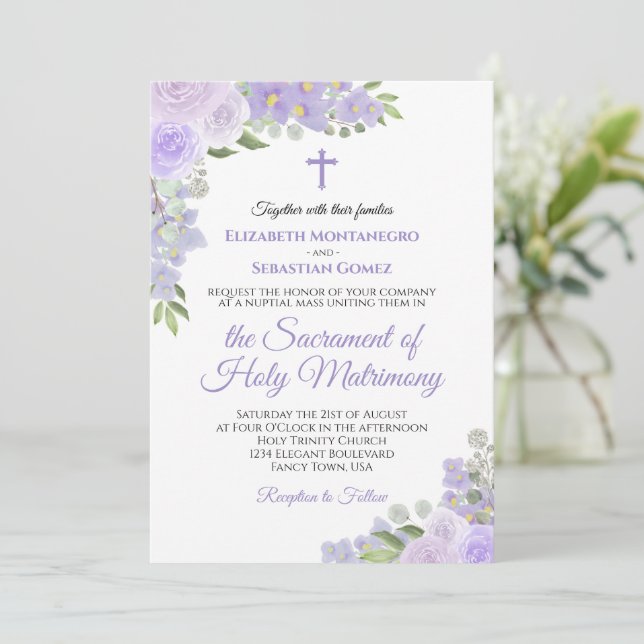Lavender Lila Blommigt Modern katolska Bröllop Inbjudningar (Stående Fram)