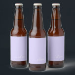Lavender Lila Modern Script Girly Monogram Namn Ölflaska Etikett<br><div class="desc">Lavender Lila Simple Script Monogram Namn Beer Flaska-etikett. Det gör perfekten söt 16-årsjubileum,  bröllop,  möhippa,  årsdag,  babydusch eller bachelorette-fest för någon som glam lyxen och chic stilar i kärlek.</div>