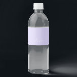 Lavender Lila Modern Script Girly Monogram Namn Vattenflaskor Etikett<br><div class="desc">Lavender Lila Monogram Namn Vattenflaska Label. Det gör perfekten söt 16-årsjubileum,  bröllop,  möhippa,  årsdag,  kväll,  babydusch eller bachelorette-fest för någon som glam lyxen och chic stilar i kärlek.</div>