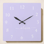 Lavender Lila Script Monogram Girly Namn  Fyrkantig Klocka<br><div class="desc">Lavender Lila Script Monogram Namn Clock. Det gör perfekten söt 16-årsjubileum,  bröllop,  möhippa,  årsdag,  babydusch eller bachelorette-fest för någon som glam lyxen och chic stilar i kärlek.</div>