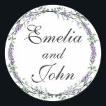 Lavender och Eucalyptus Runt Klistermärke<br><div class="desc">En elegant- och vintage som innehåller eukalyptus och lavender som är målade i romantiska vattenfärger.</div>