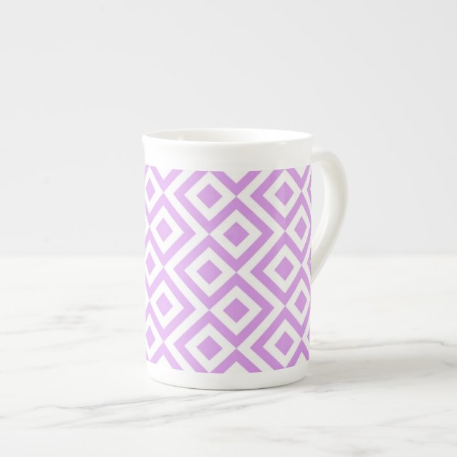 Lavender och White Meander Benporslin Mugg (Framsida höger)