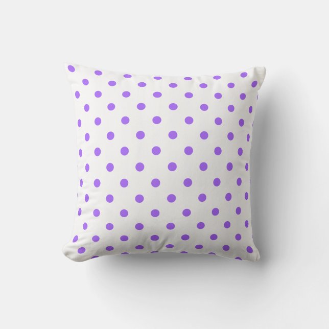 Lavender och White Polka Dot på en Pillow Kudde (Framsida)