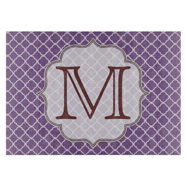Lavender Quarterfoil Latti Glass Caking Board (Framsidan)