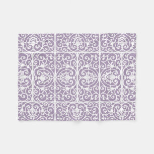 Lavender scrollwork mönster fleecefilt
