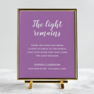 Lavender The Light Remains Citat Minnesstund Poster