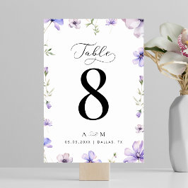 Lavender Violet Blommigt Script Monogram Bröllop Bordsnummer