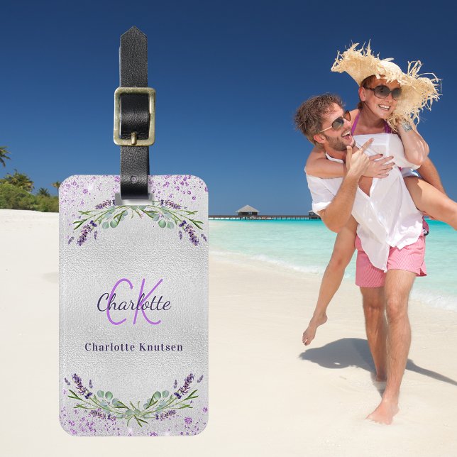 Lavender violett silver-blommor monogram namn bagagebricka (Skapare uppladdad)