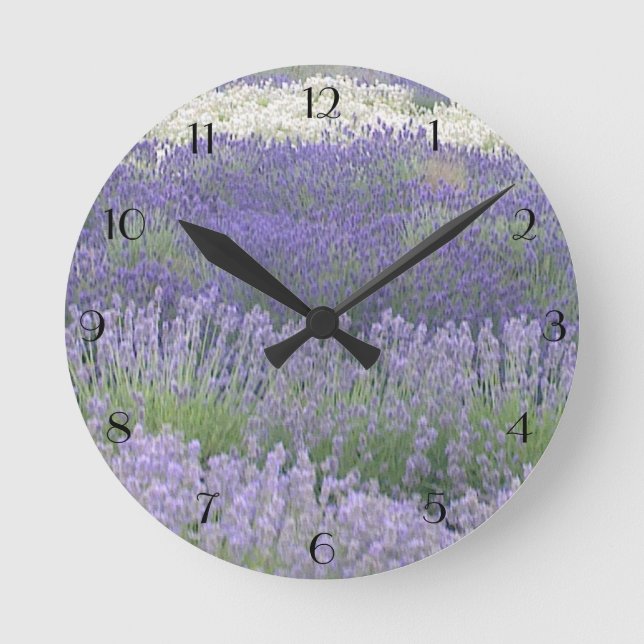 Lavender Wall Clock Rund Klocka (Framsida)
