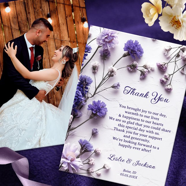 Lavender Wildblommor Bröllop Photo Tack Kort (Wedding Thank You card featuring your own wedding photo and elegant lavender and purple wildflowers)