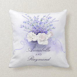 Lavenders Bouquet Elegant Watercolor Kudde