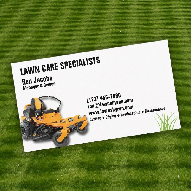 Lawn Care Specialist Visitkort (Skapare uppladdad)