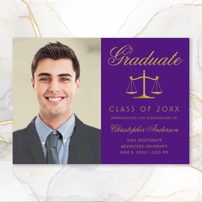 Lawyer Lila Guld Script Photo Studenten Meddelande (Purple and Gold Scales of Justice Photo Graduation Announcement for Lawyers)