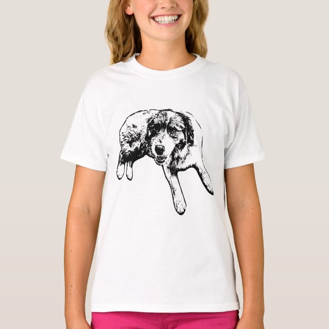 Laying Aussie Pup Ink Line T Shirt (Framsida)