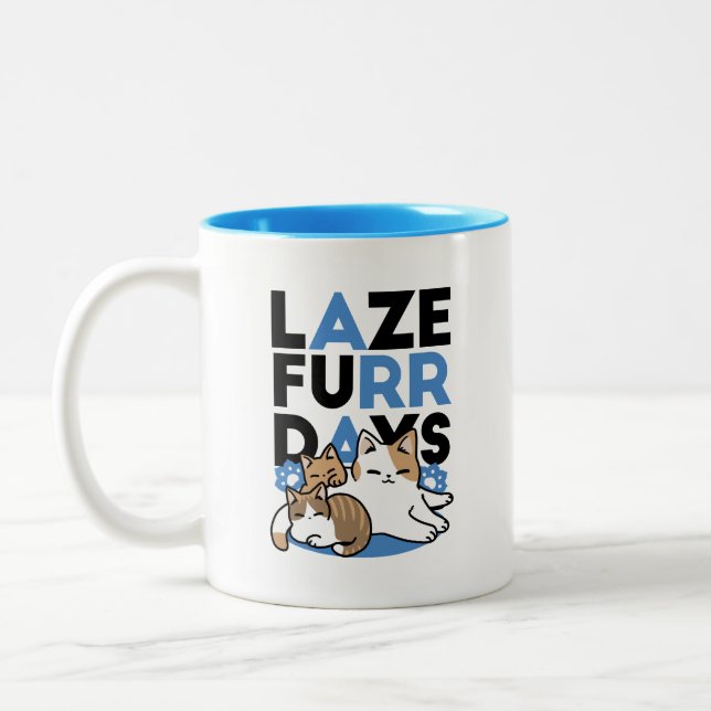 Laze Furr Days - Cute Lazy Cats Design Två-Tonad Mugg (Vänster)