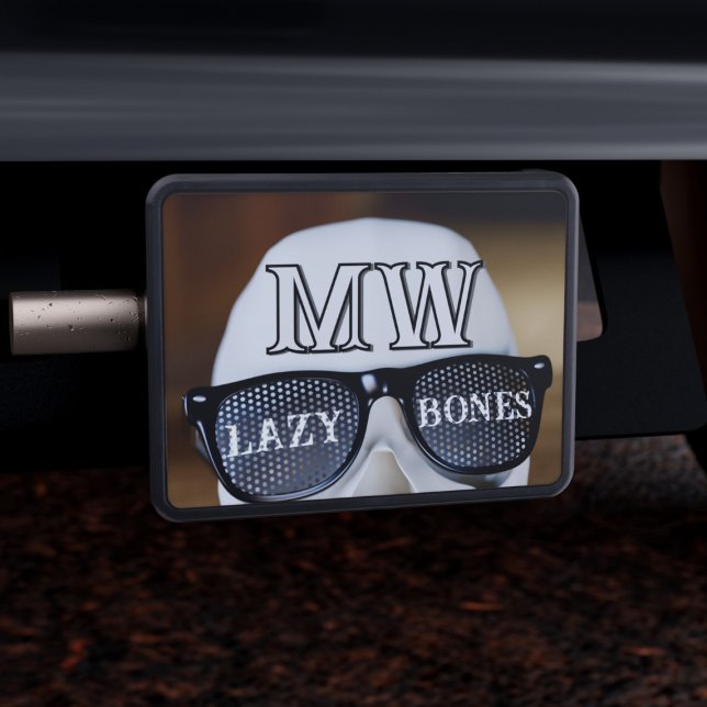Lazy Bones Coola Skull Monogram Hitch Cover Dragkroksskydd (Perfect hitch cover for the lazy bones in your family. Add their initials!)