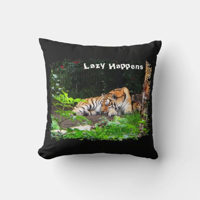 Lazy Happens Siberian Tiger Kudde (Framsida)