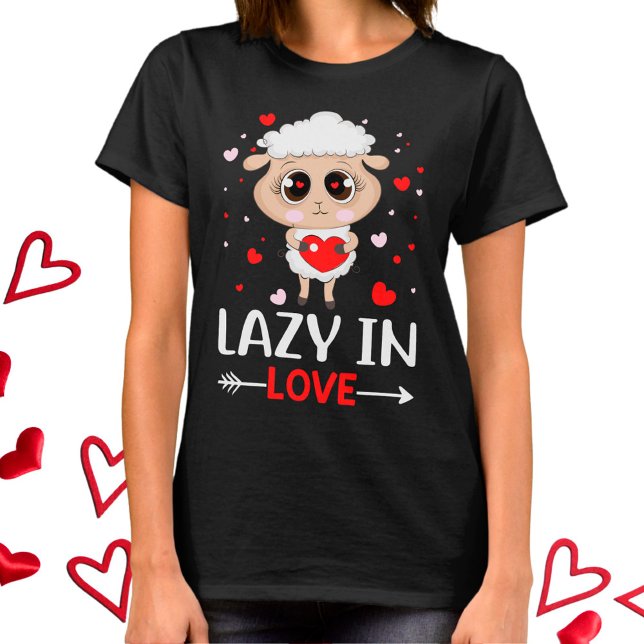 Lazy i Kärlek får för Valentindagen Singles T Shirt (Skapare uppladdad)