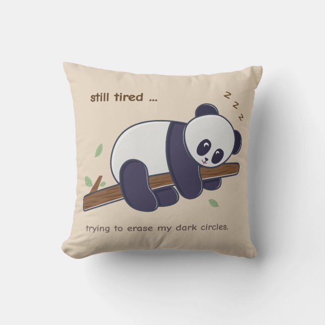 Lazy Panda-citat – Fortfarande Trött & Mörka Ringa Kudde (Framsida)