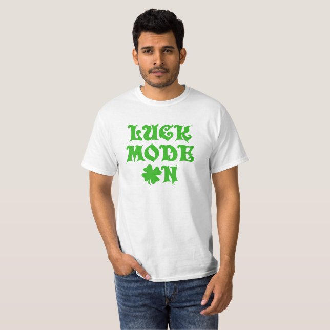 Lcuk Mode På T-Shirt (Hel framsida)