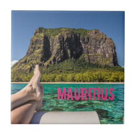 Le Morne Brabant Mauritius vy från båt till havs Kakelplatta