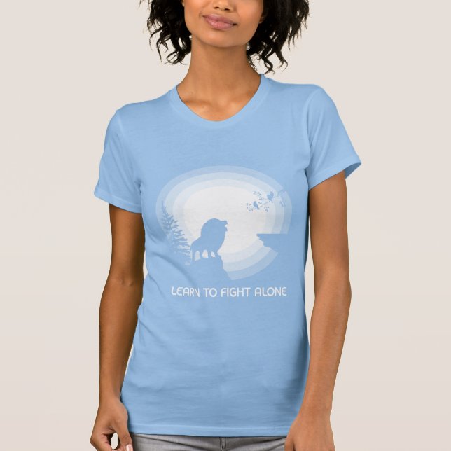 Learn to Fight Alone – Lion Under Moonlight T Shirt (Framsida)