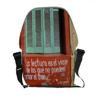 Lectura Messenger Bag