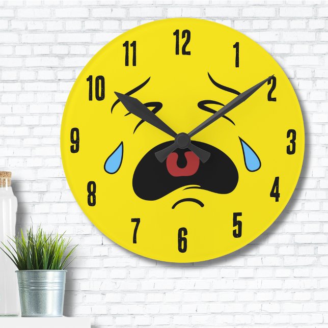 Ledsen Ansikte Emoji Rund Klocka (Funny Emoticon Super Sad Face Crying Emoji Round Clock)