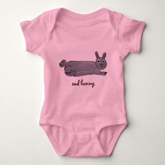 Ledsen kaninbaby t shirt