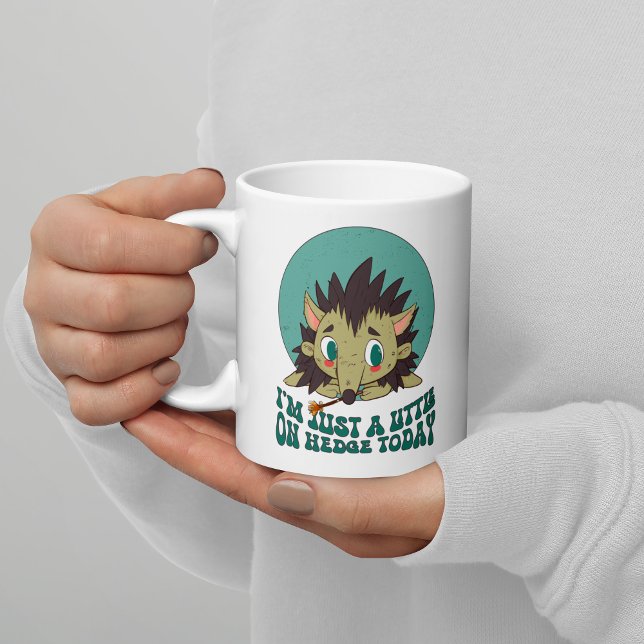 Ledsen liten hedgehog kaffemugg (Skapare uppladdad)