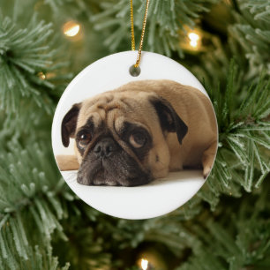 Ledsen Pug Julgransprydnad Keramik