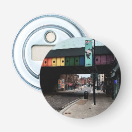 Leeds street flasköppnare