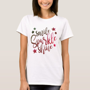 Leende, gnistrande och skinande i lila gradientnya t shirt