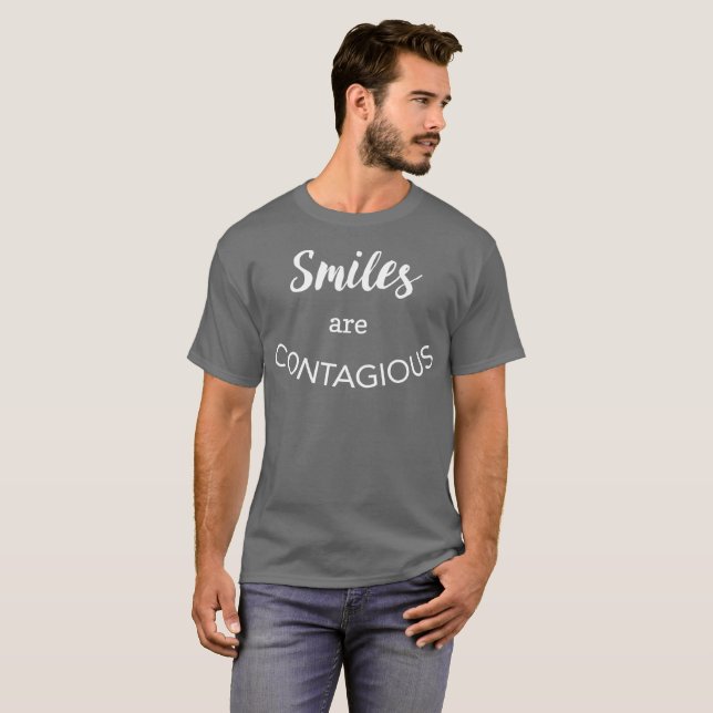 Leenden är den smittsamma roliga motivational t-shirt (Hel framsida)